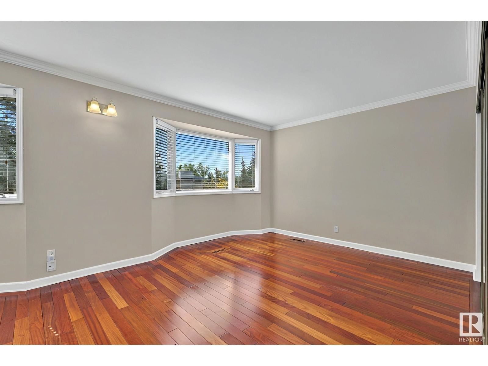 NW - 7608 143A ST Image 23
