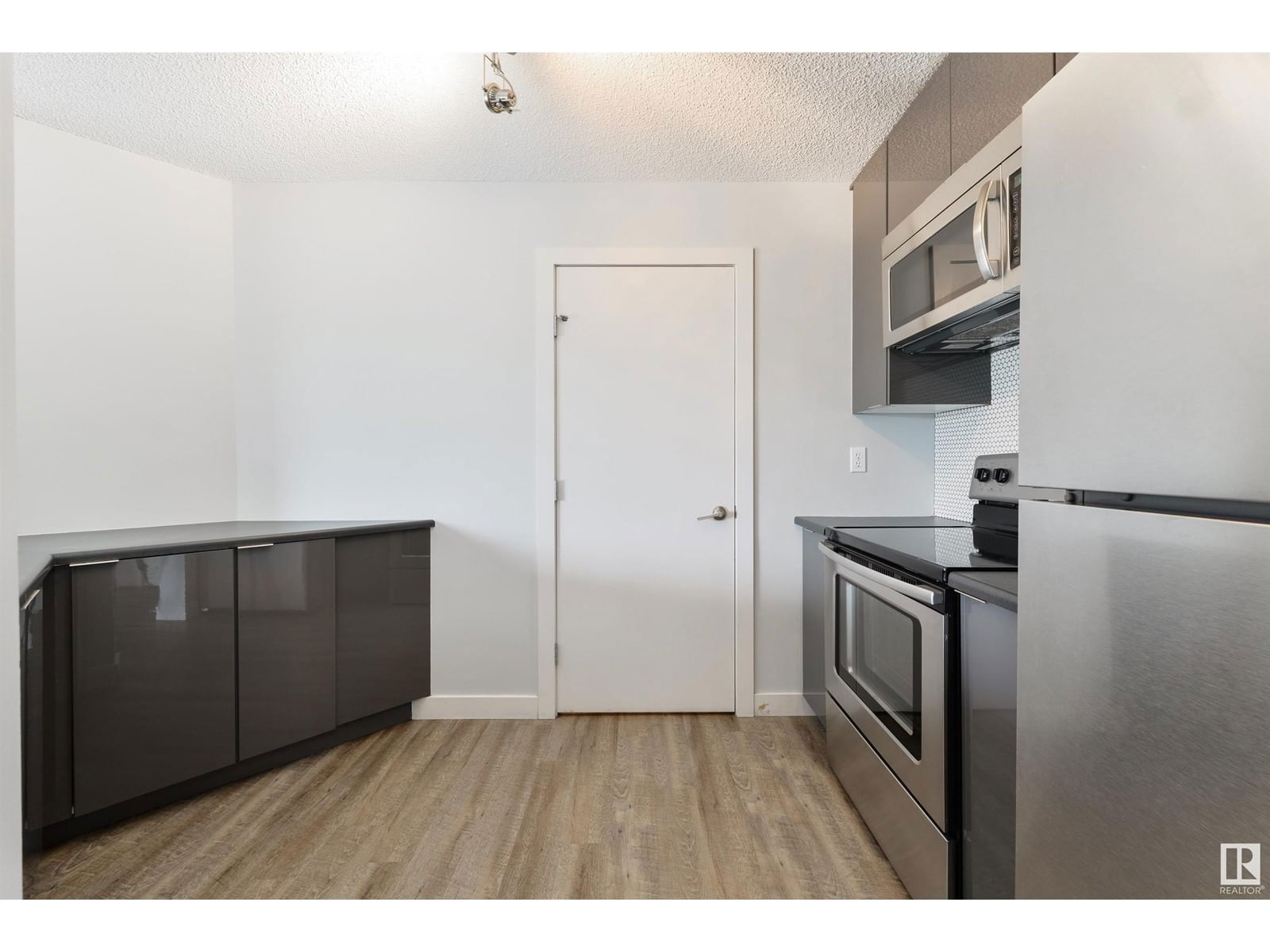 #409 - 10153 117 ST Image 7