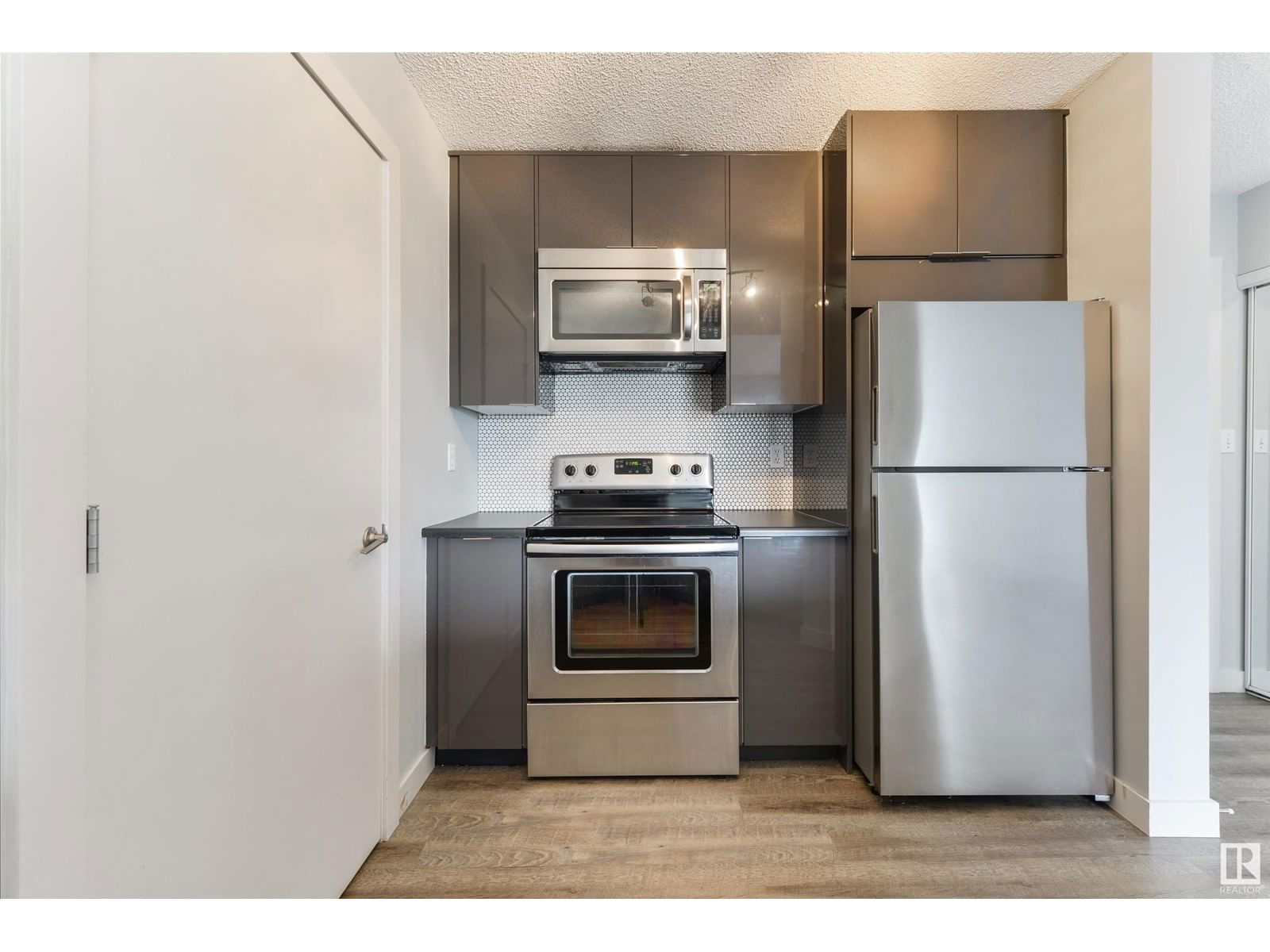 #409 - 10153 117 ST Image 8
