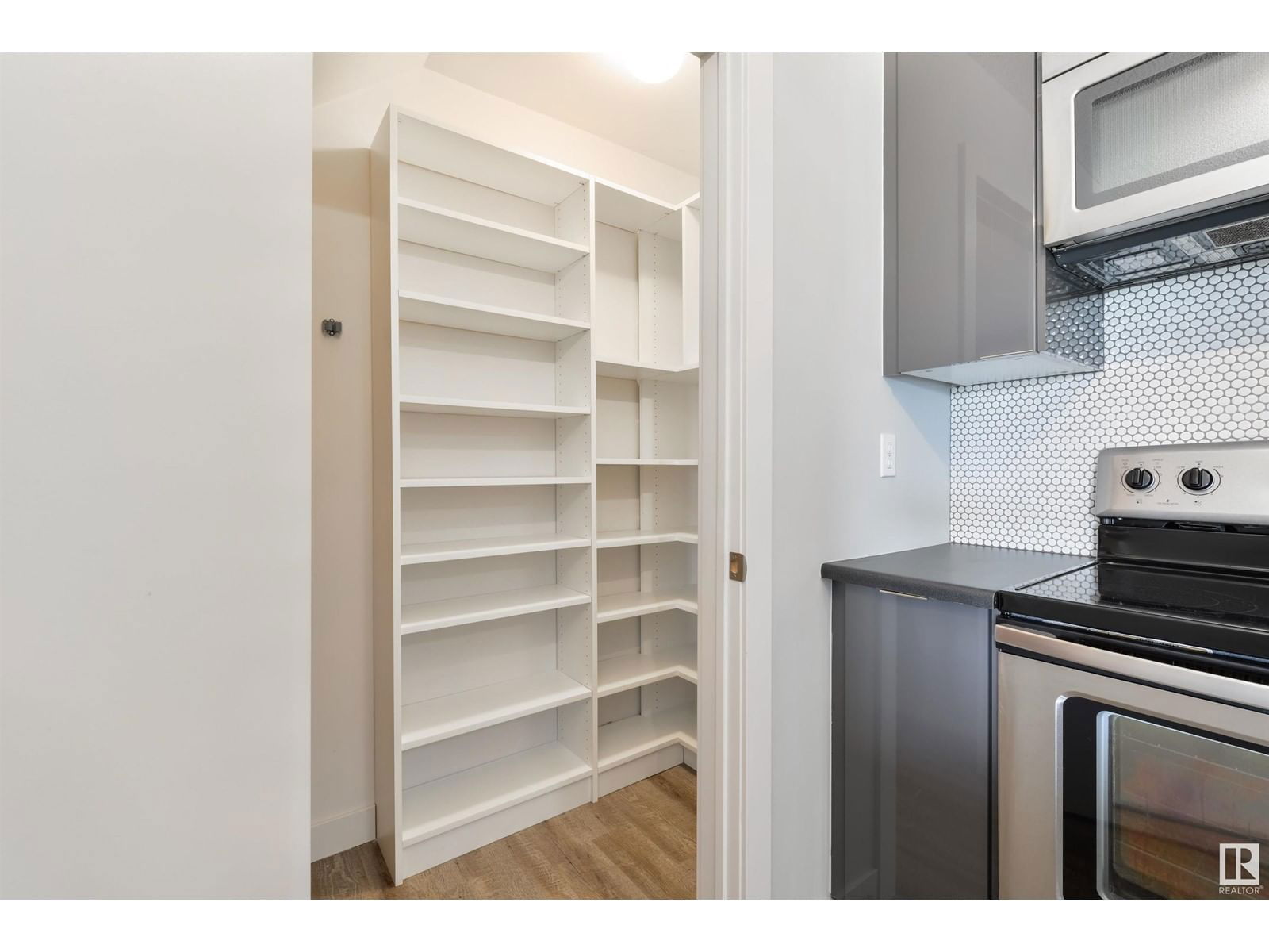 #409 - 10153 117 ST Image 9