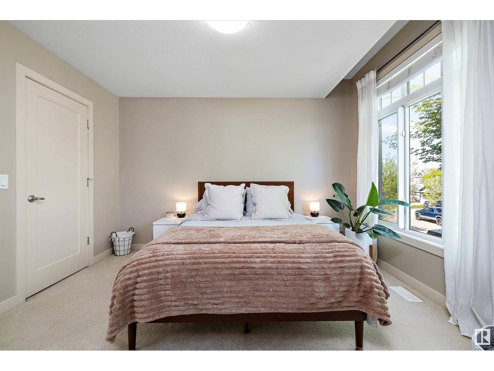 2130 Glenridding Wy Edmonton, Alberta