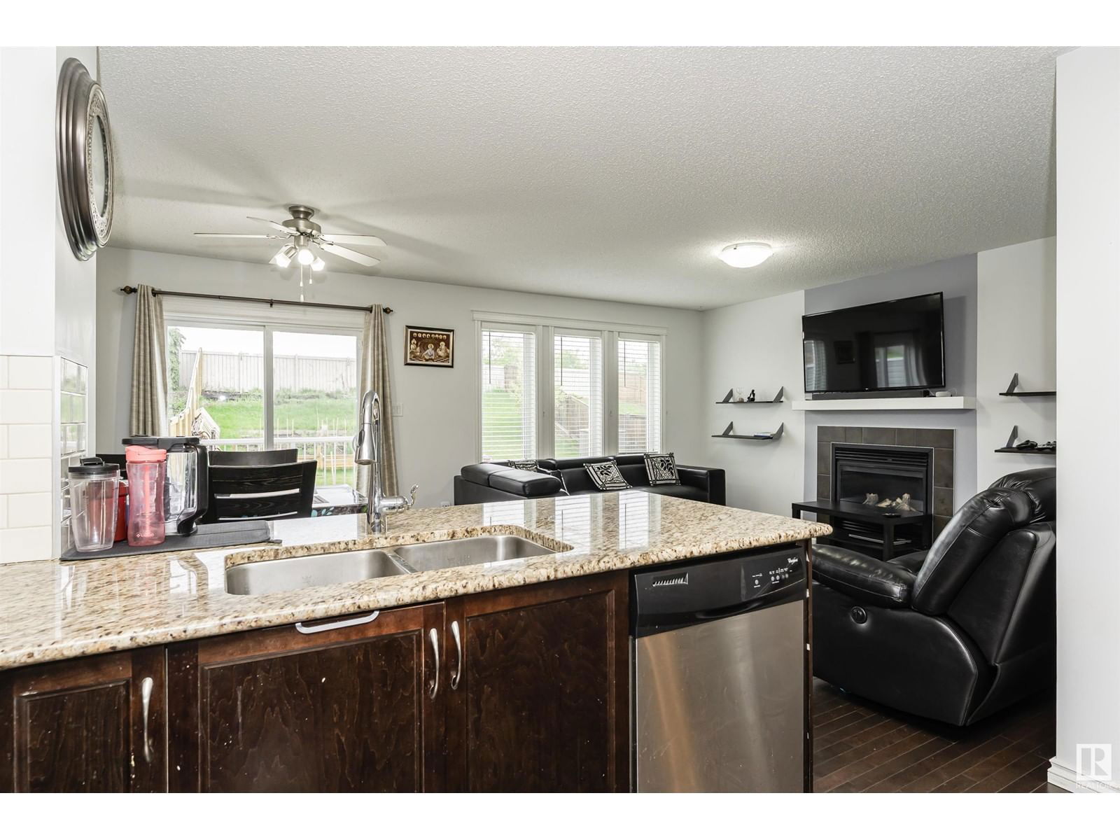 3722 9 ST Image 11