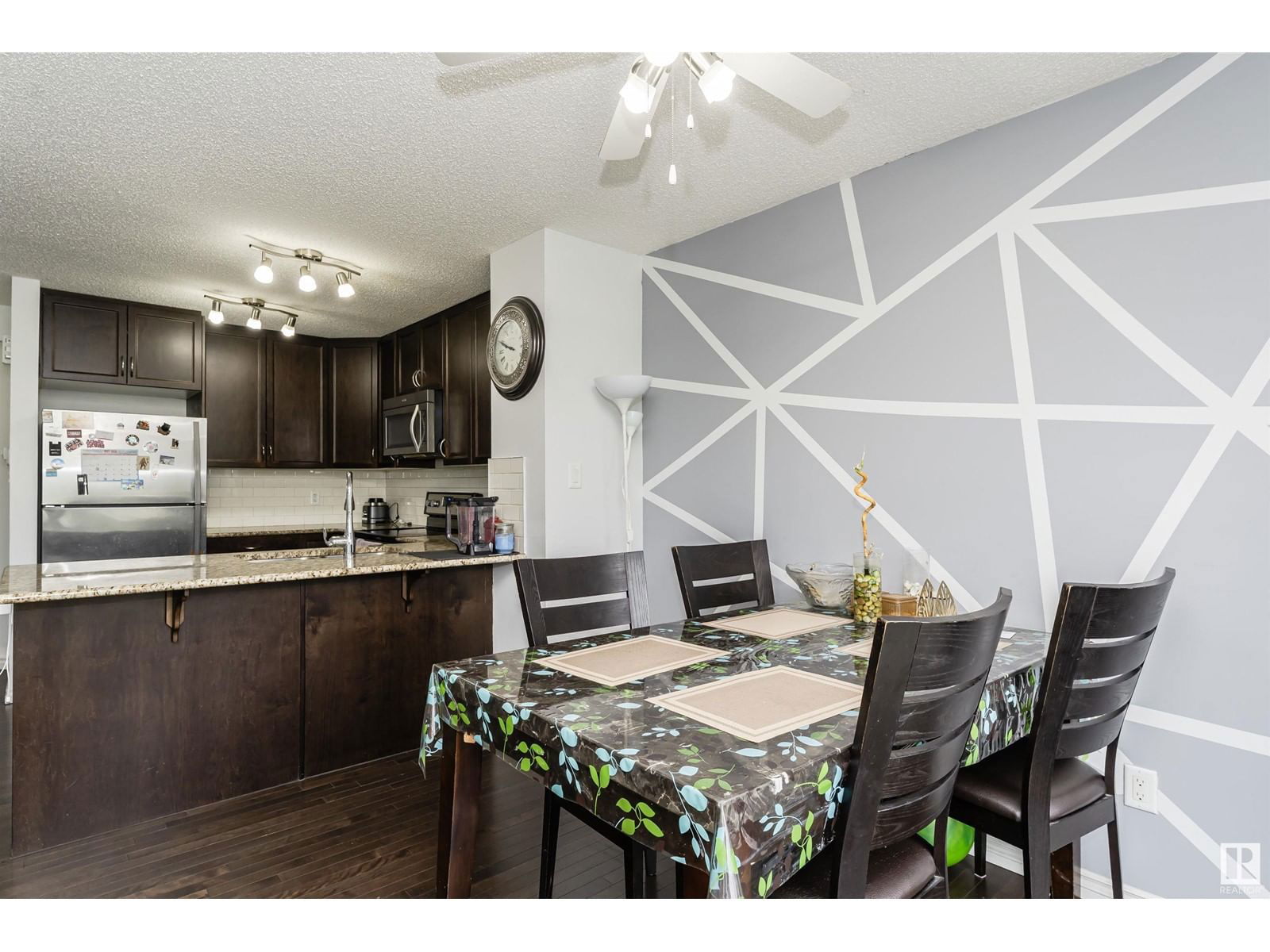 3722 9 ST Image 20