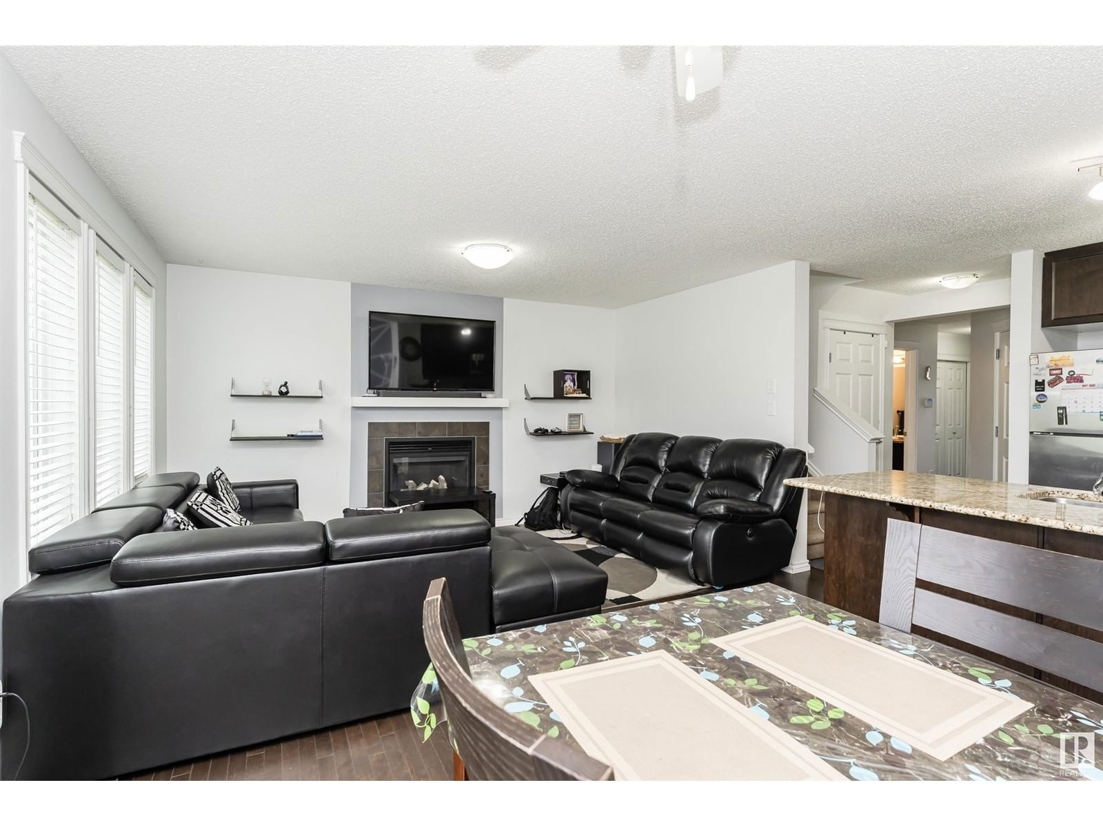 3722 9 ST Image 21