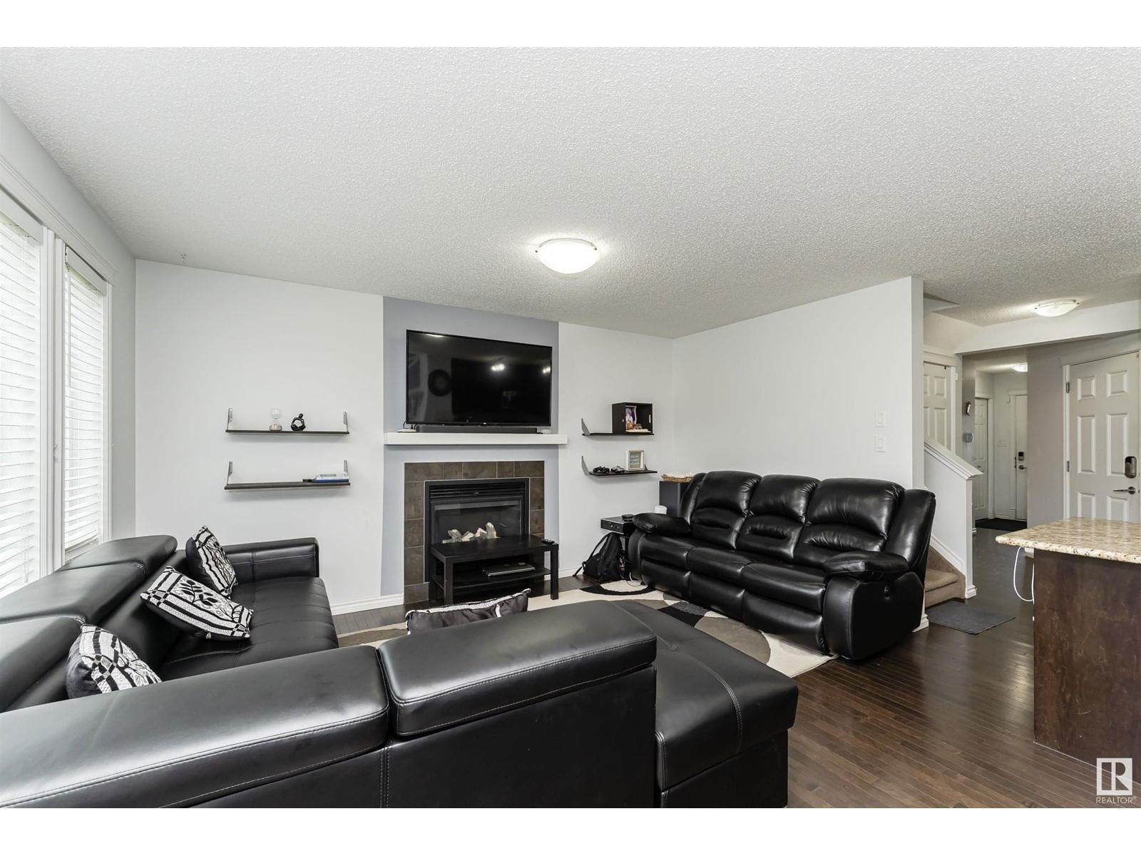 3722 9 ST Image 22