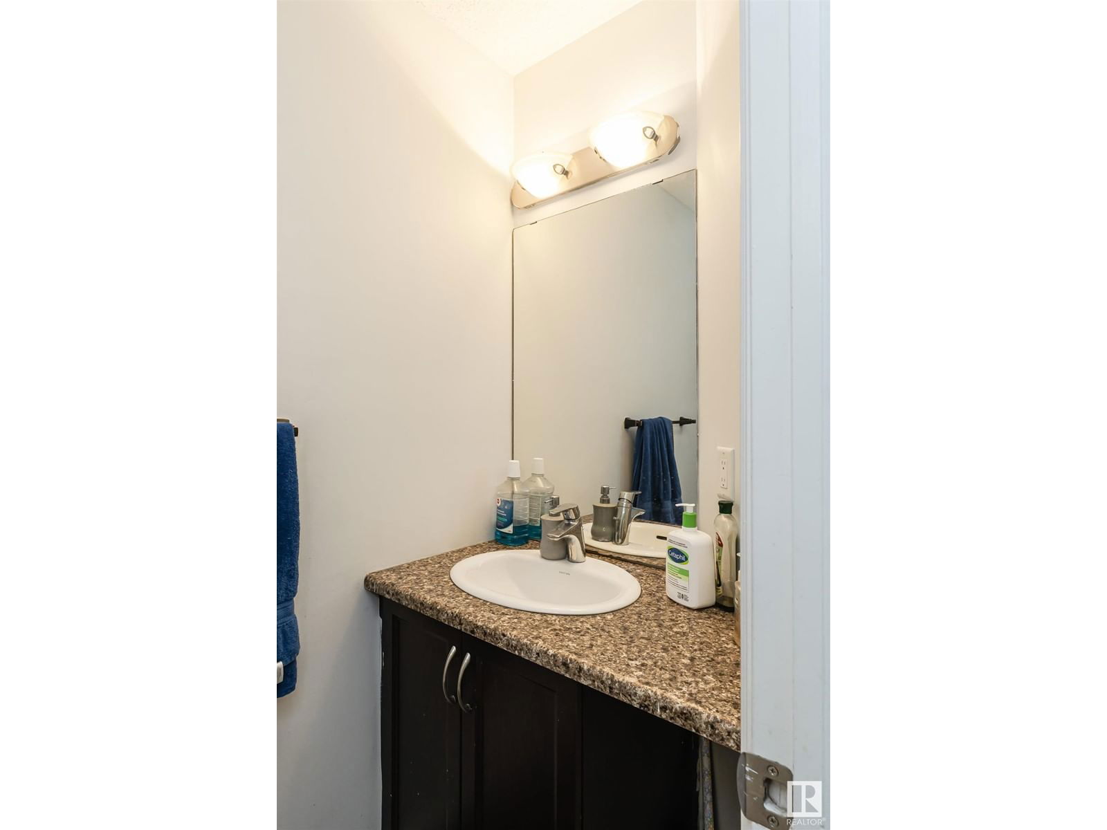 3722 9 ST Image 8
