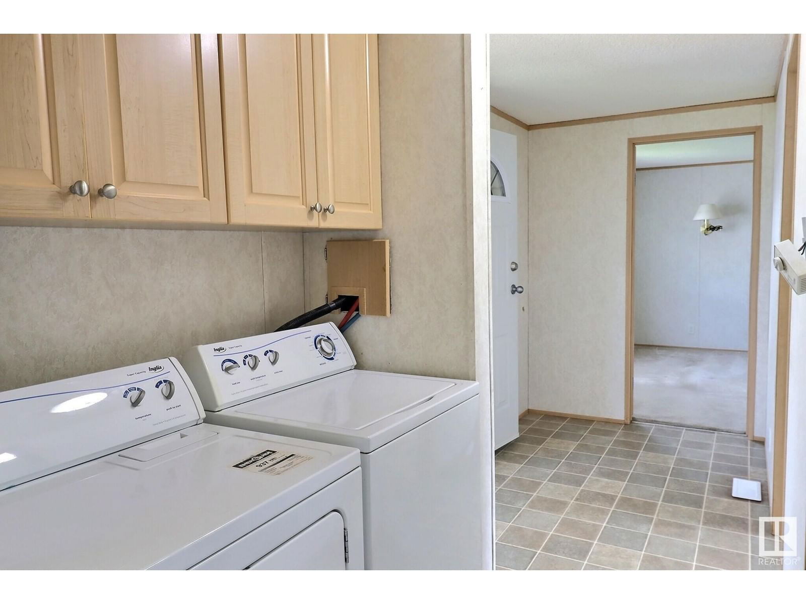 663b Evergreen Pa Edmonton, Alberta