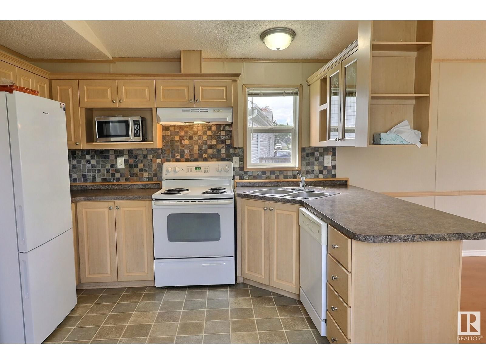 663b Evergreen Pa Edmonton, Alberta