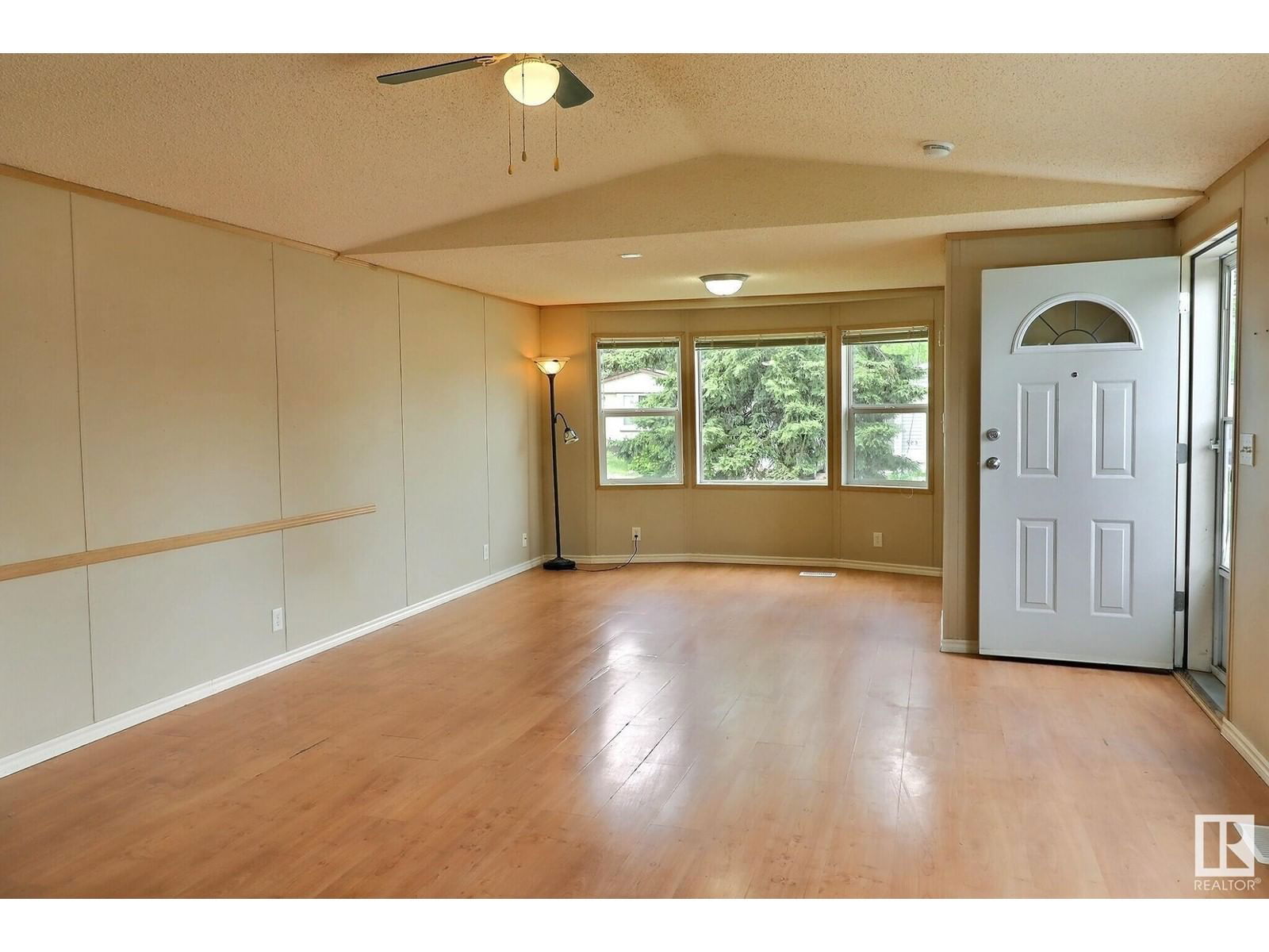 663b Evergreen Pa Edmonton, Alberta