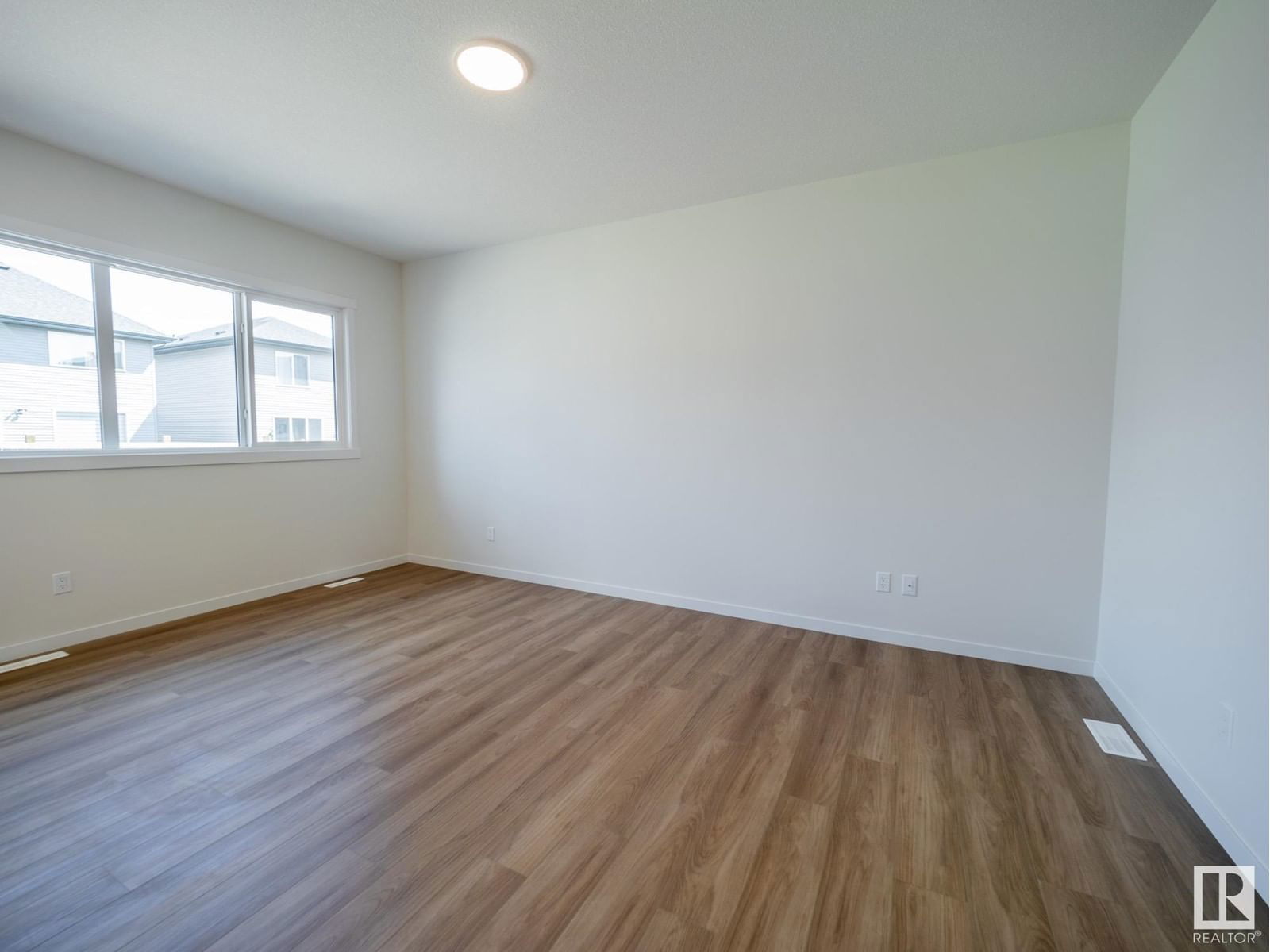 9331 227 St Edmonton, Alberta