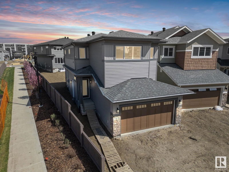 Nw - 2411 207 St Edmonton, Alberta