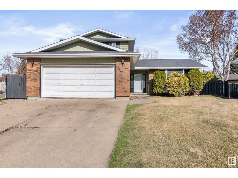 12254 143 Av Edmonton, Alberta