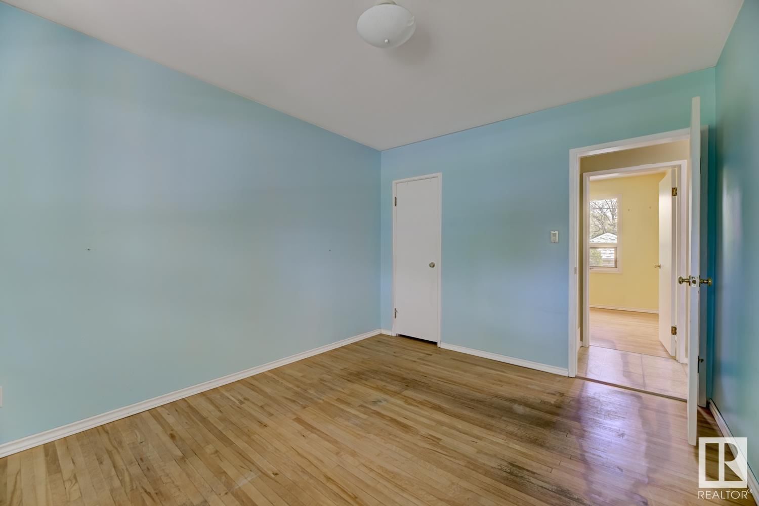 Nw - 11207 57 St Edmonton, Alberta