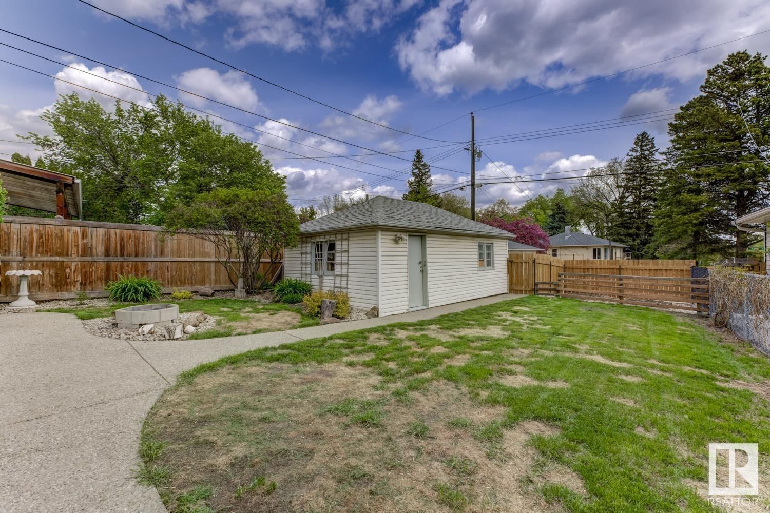 Nw - 11207 57 St Edmonton, Alberta