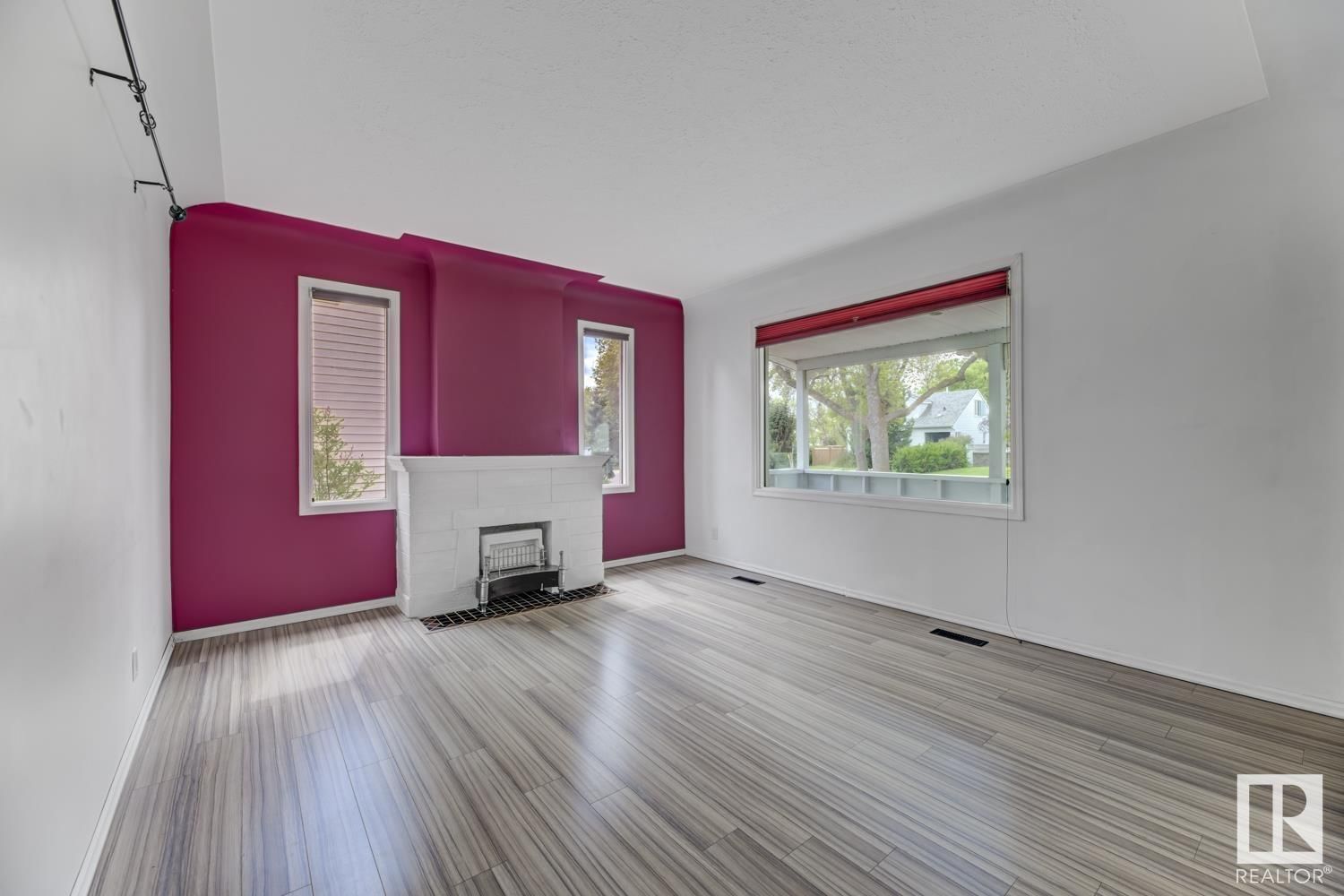 Nw - 11207 57 St Edmonton, Alberta