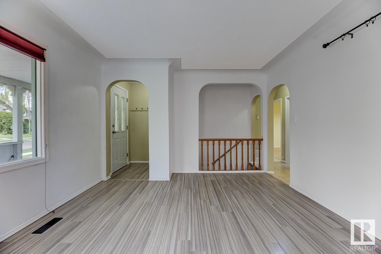 Nw - 11207 57 St Edmonton, Alberta