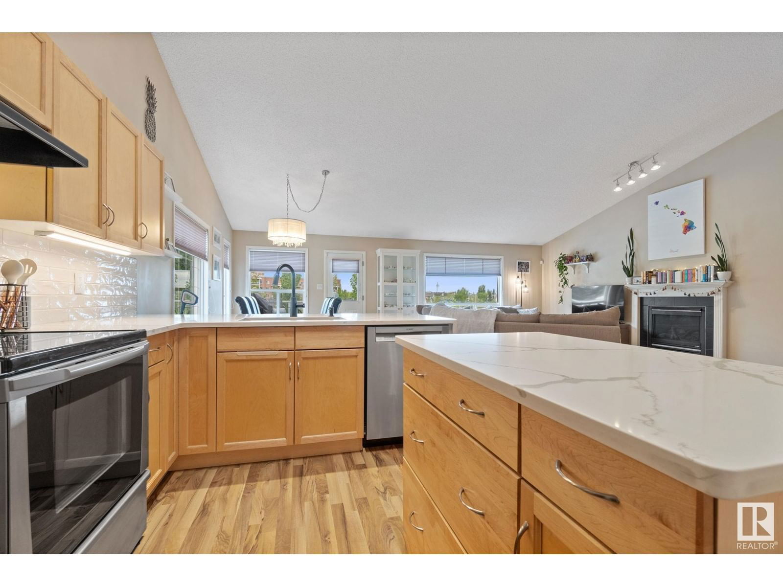 1280 Mcallister Wy Edmonton, Alberta