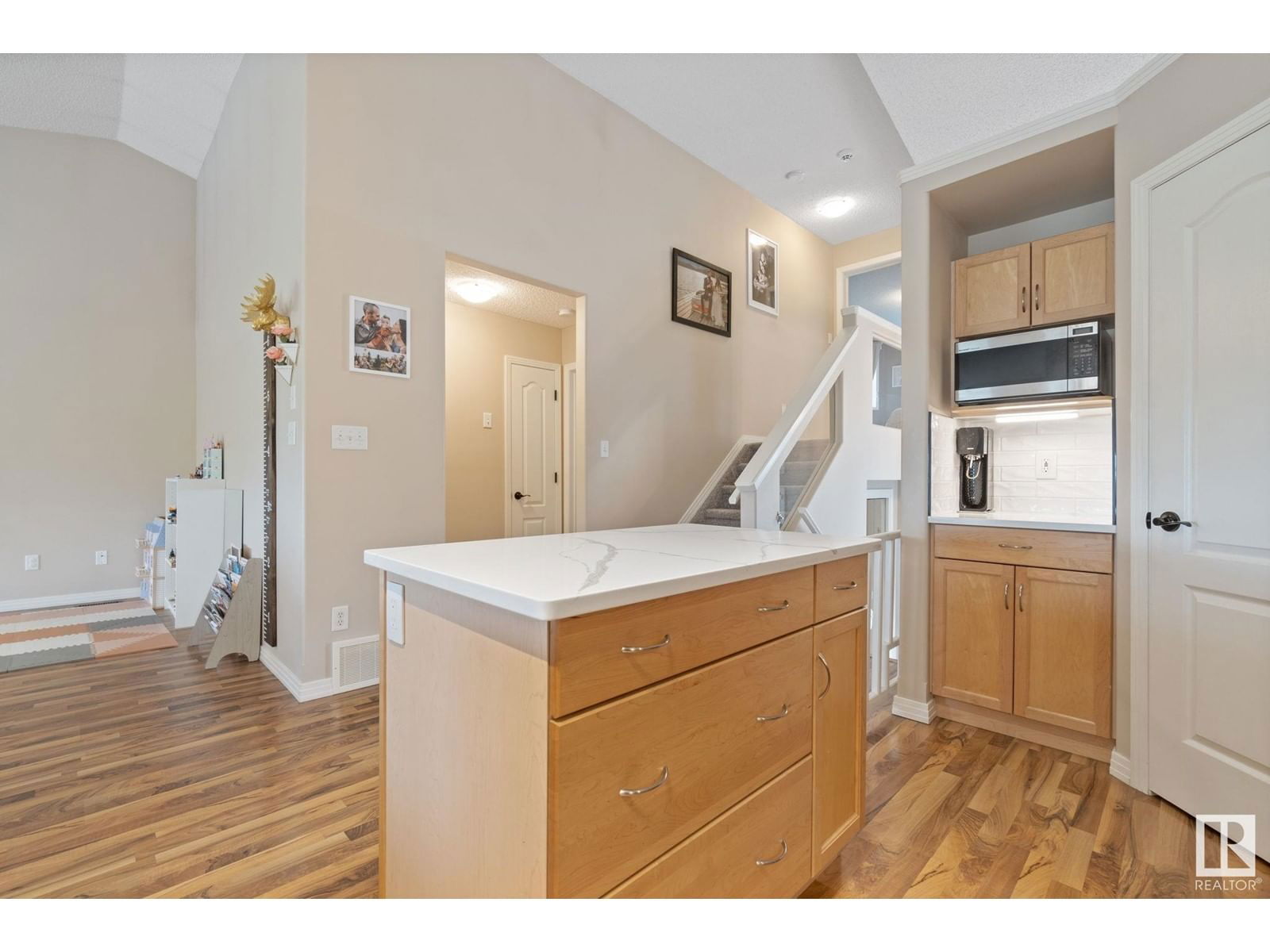 1280 Mcallister Wy Edmonton, Alberta