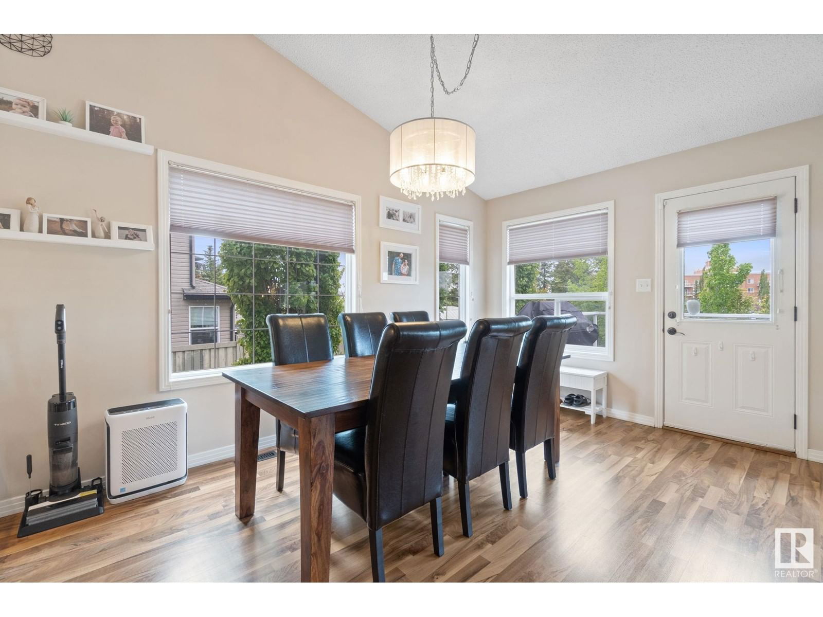 1280 Mcallister Wy Edmonton, Alberta