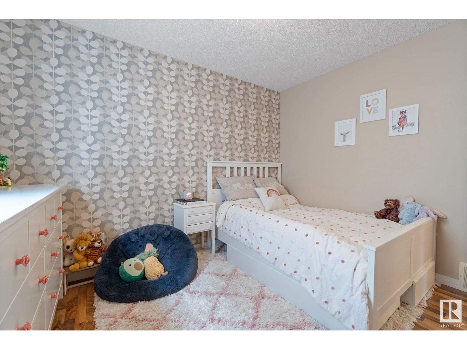 1280 Mcallister Wy Edmonton, Alberta