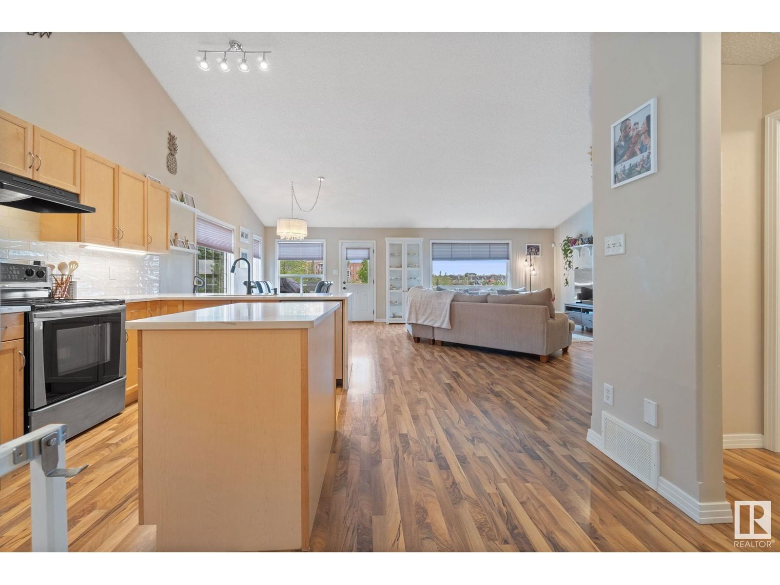 1280 Mcallister Wy Edmonton, Alberta