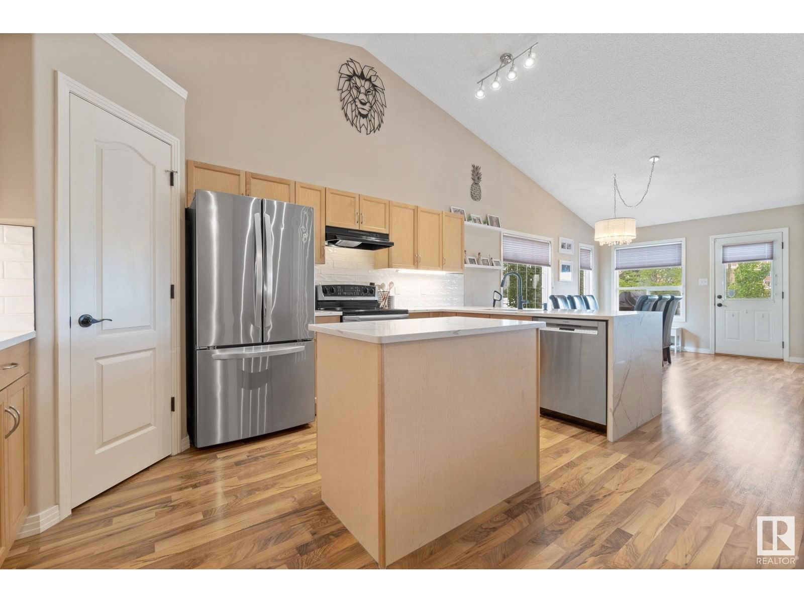 1280 Mcallister Wy Edmonton, Alberta