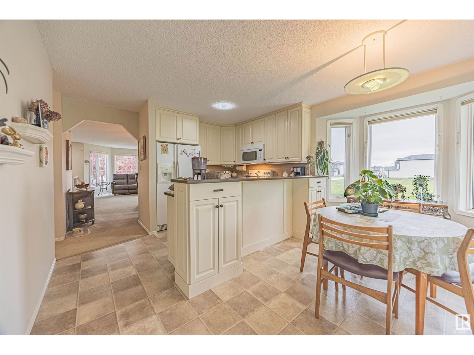 31 Elsinore Pl Edmonton, Alberta