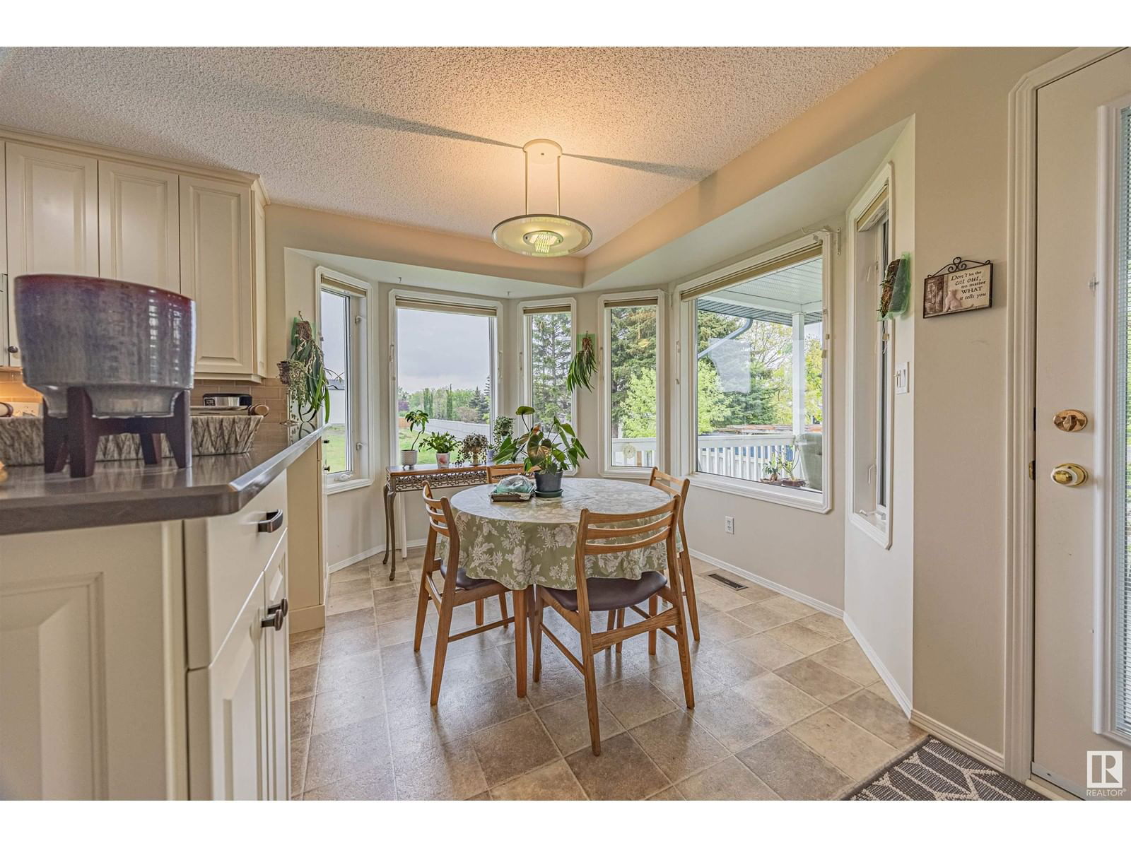 31 Elsinore Pl Edmonton, Alberta