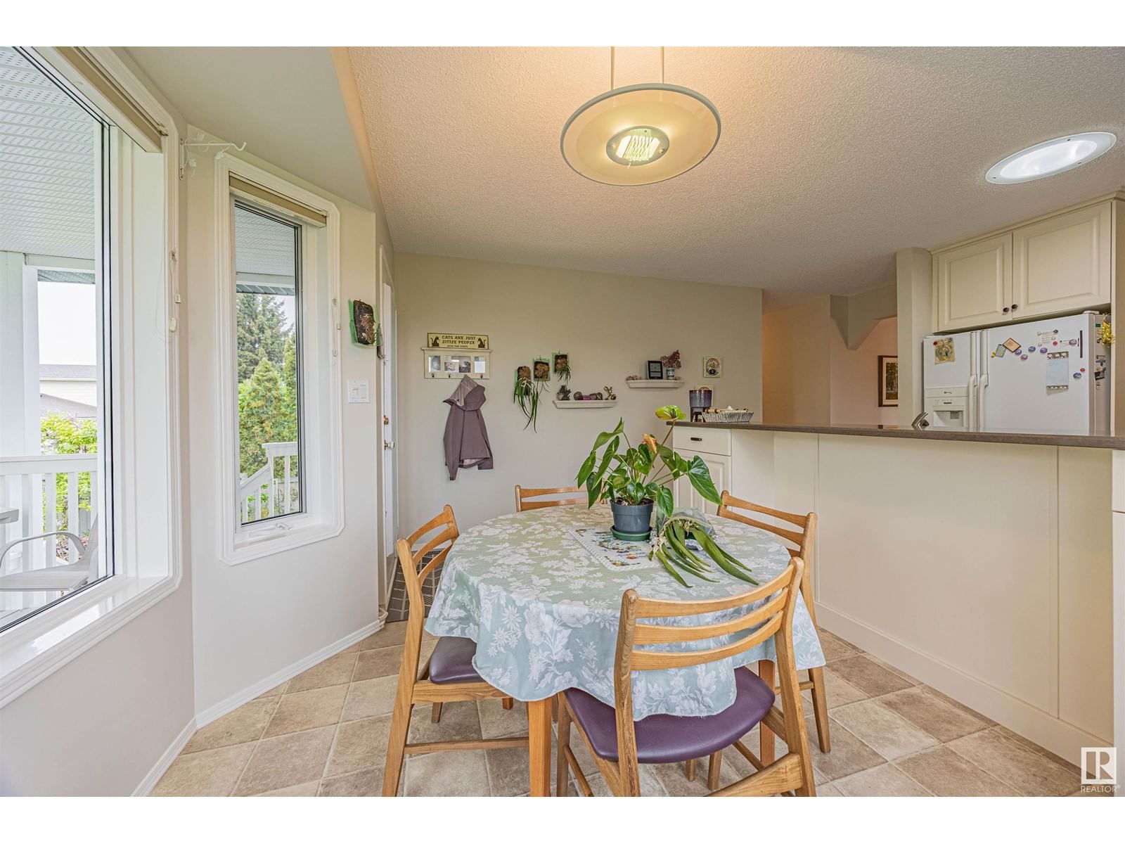 31 Elsinore Pl Edmonton, Alberta