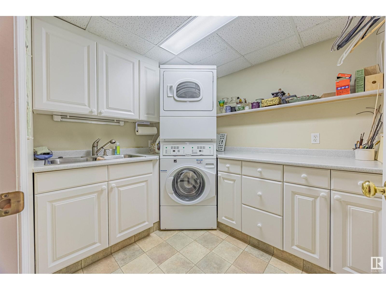 31 Elsinore Pl Edmonton, Alberta