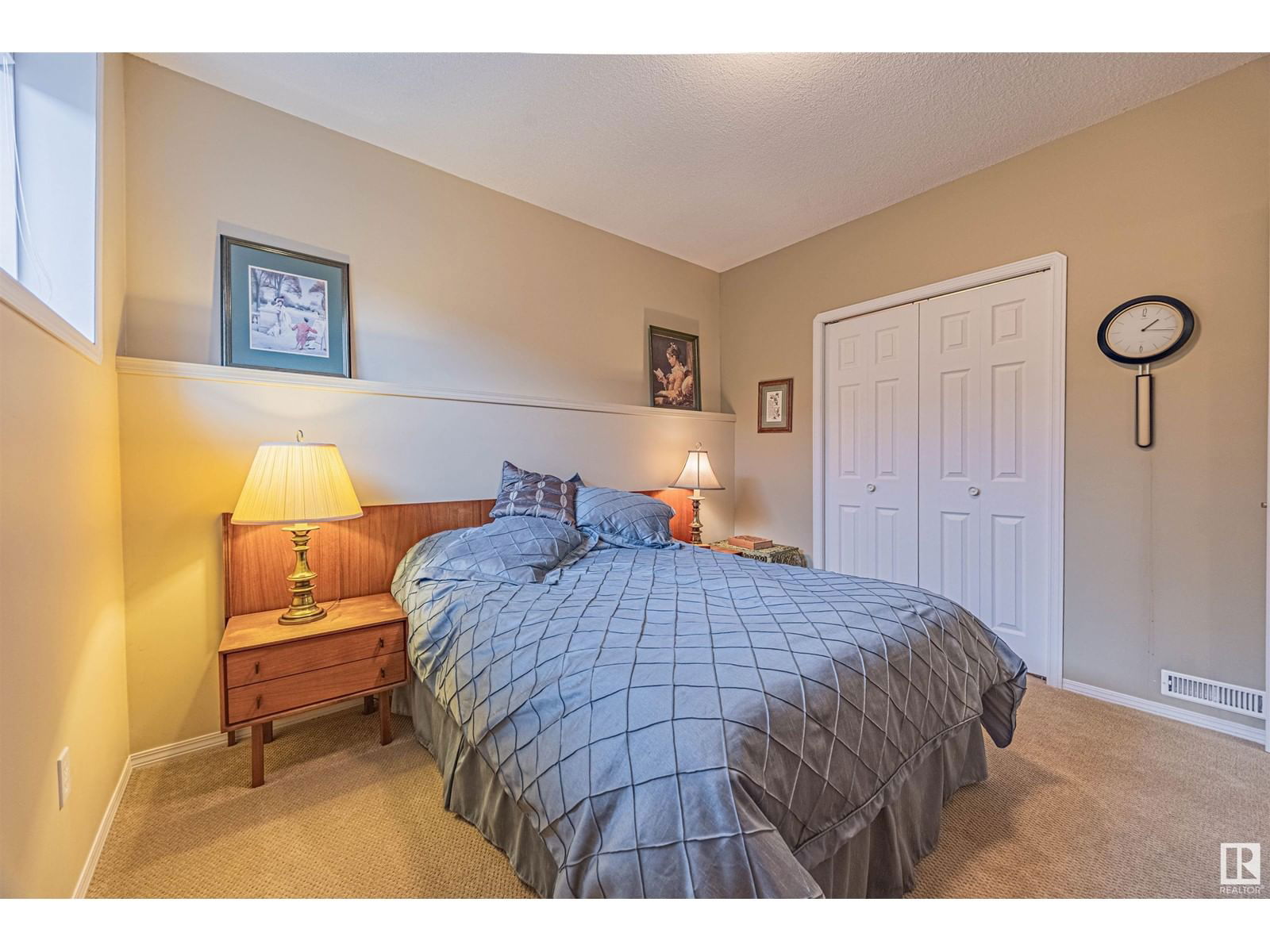 31 Elsinore Pl Edmonton, Alberta
