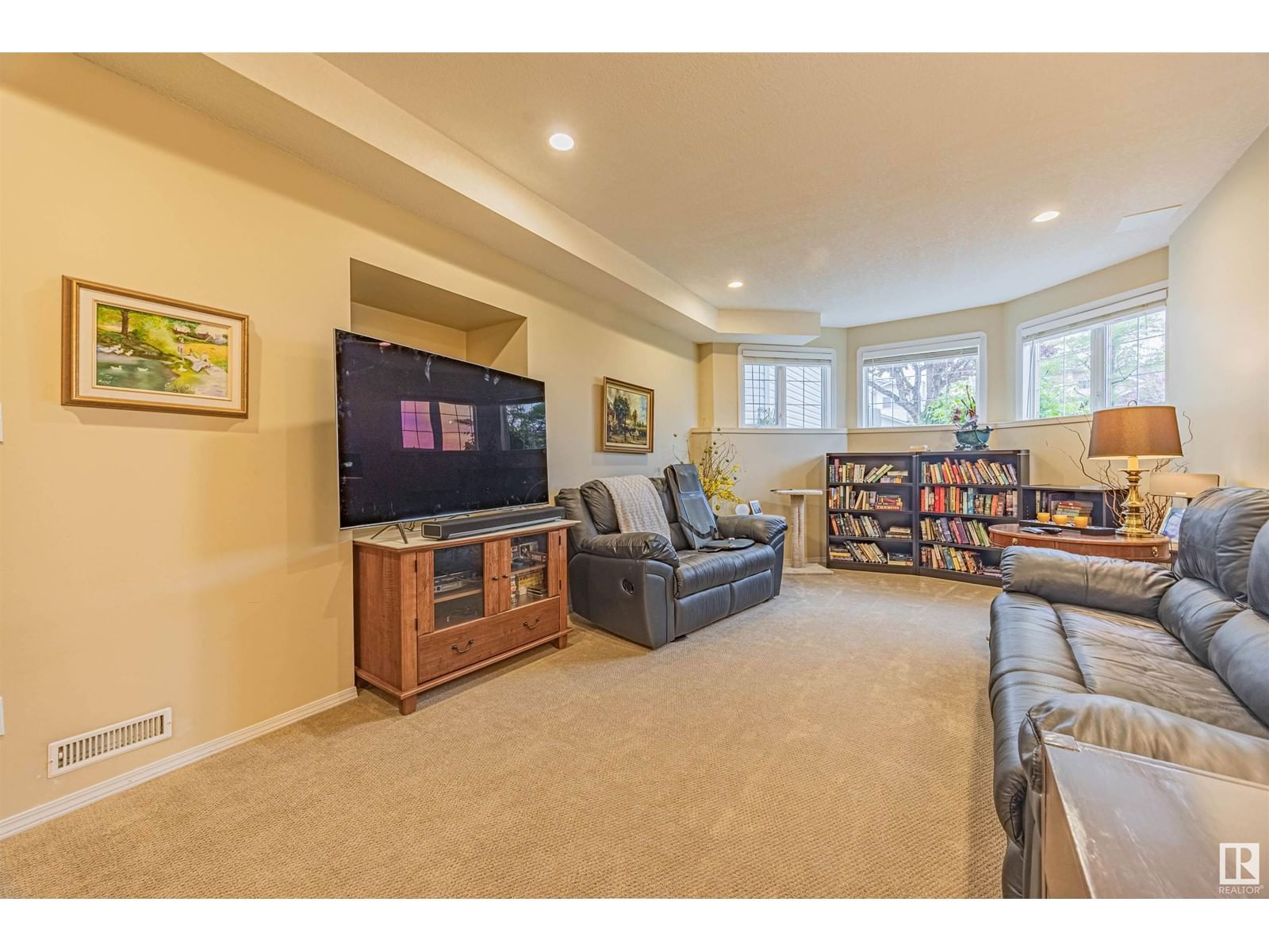31 Elsinore Pl Edmonton, Alberta