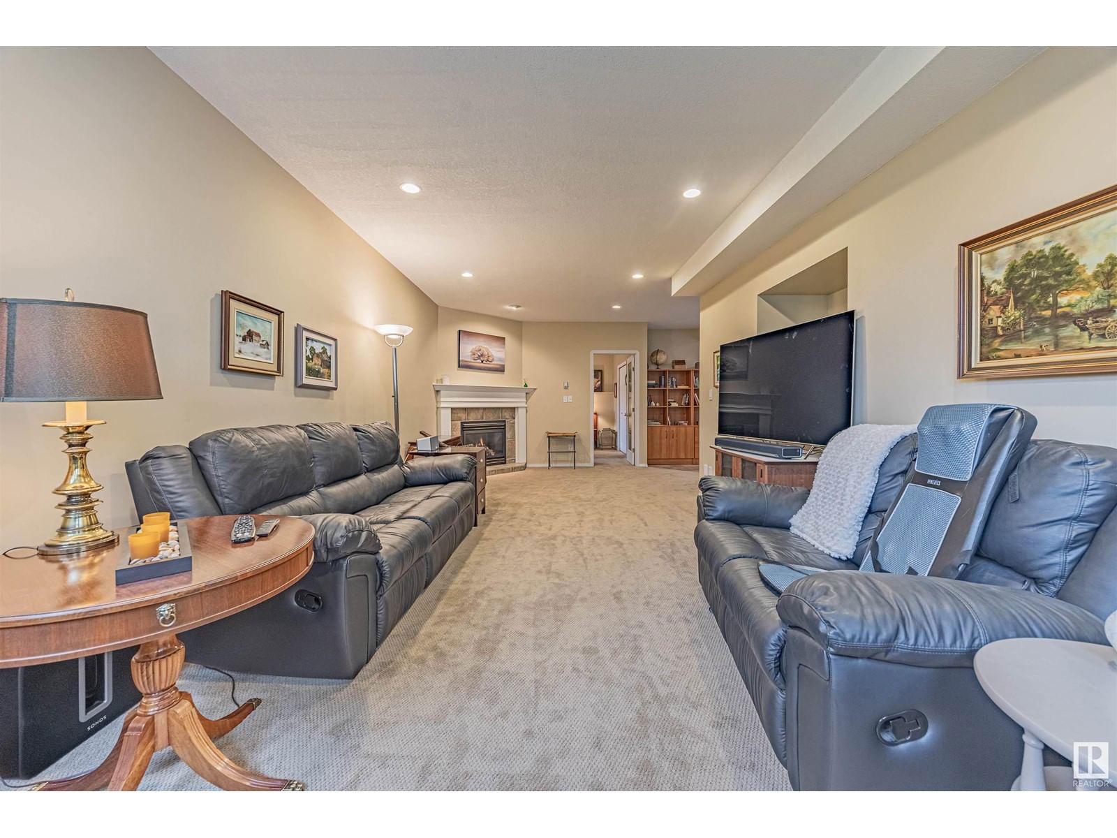 31 Elsinore Pl Edmonton, Alberta