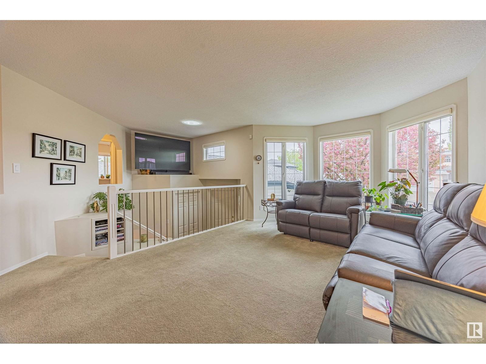 31 Elsinore Pl Edmonton, Alberta