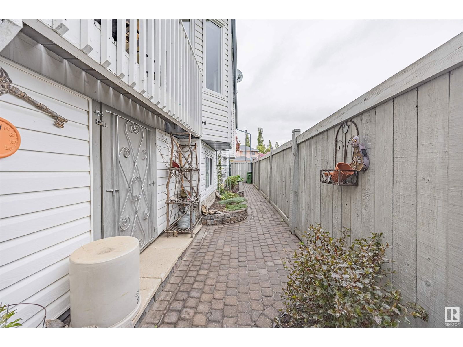 31 Elsinore Pl Edmonton, Alberta