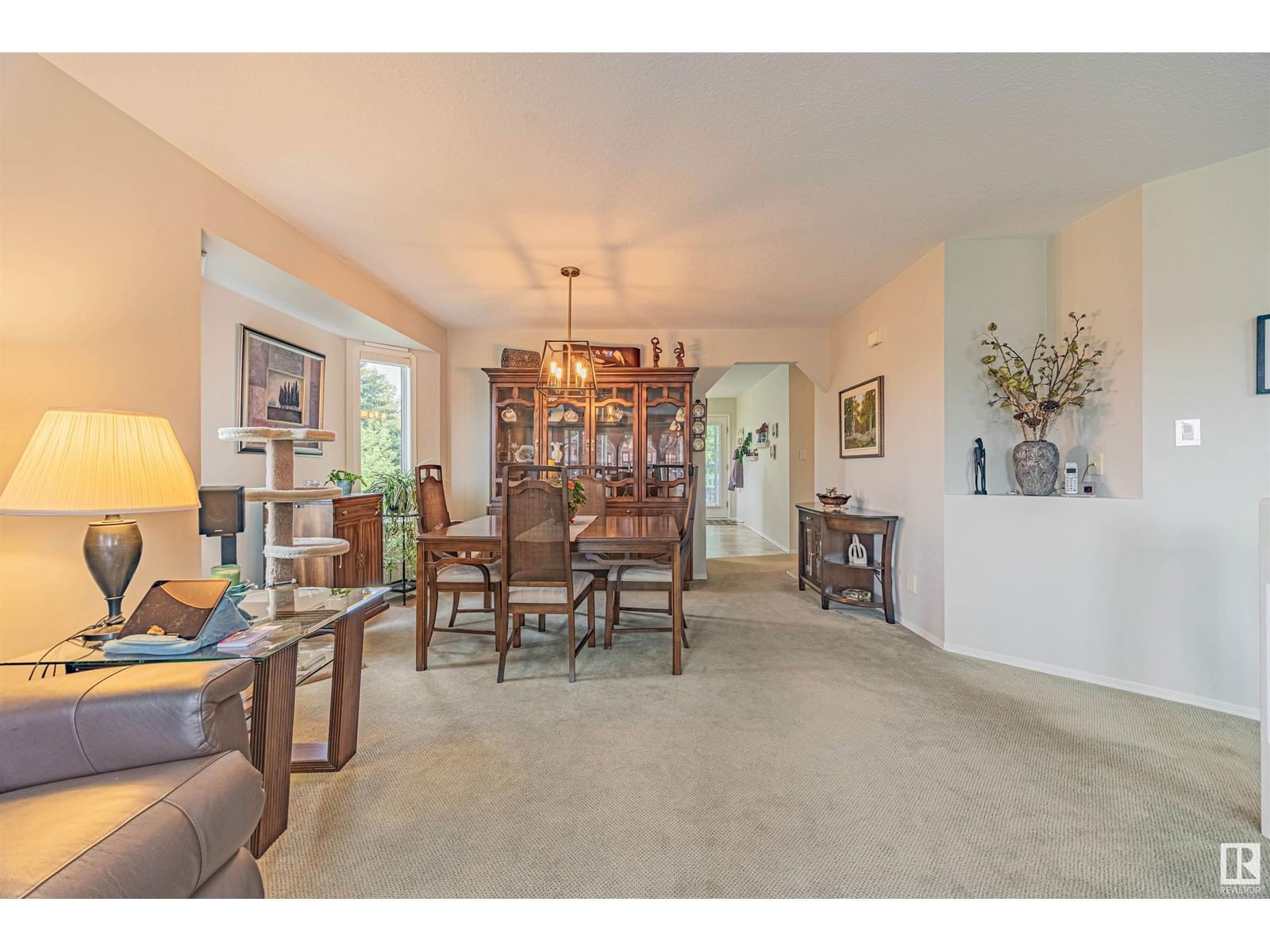 31 Elsinore Pl Edmonton, Alberta