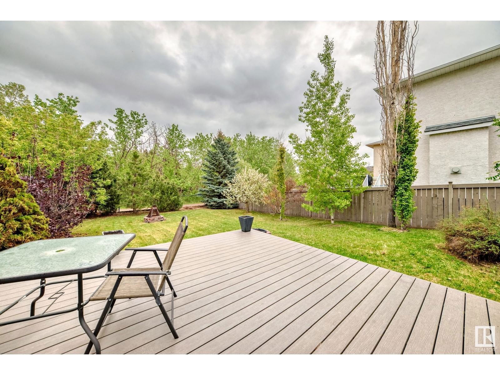657 Silver Berry Rd Edmonton, Alberta
