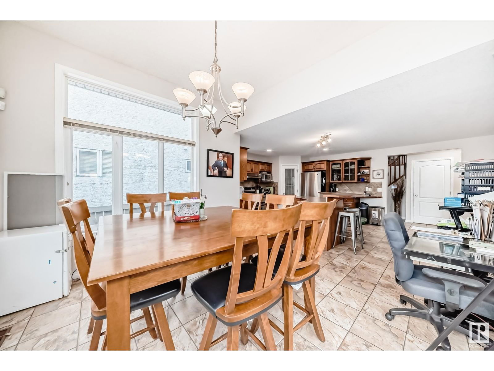 657 Silver Berry Rd Edmonton, Alberta
