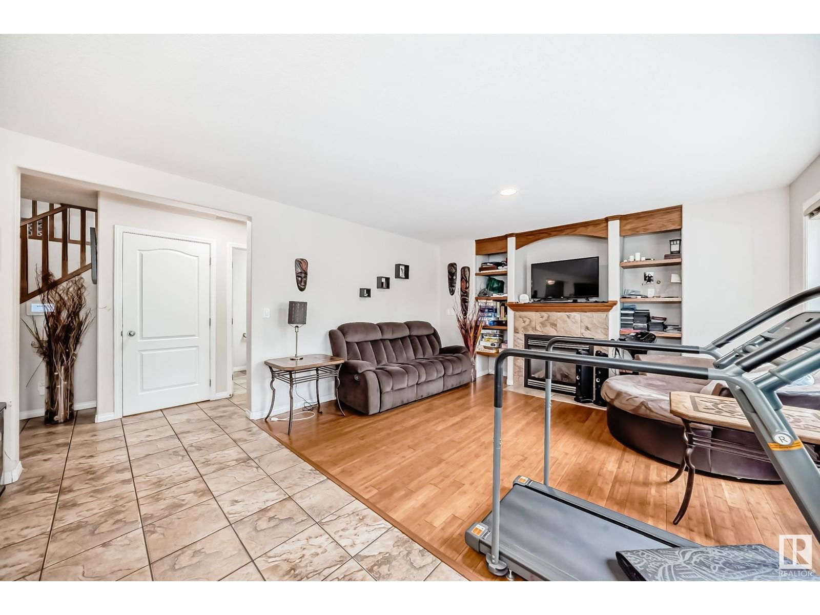 657 Silver Berry Rd Edmonton, Alberta