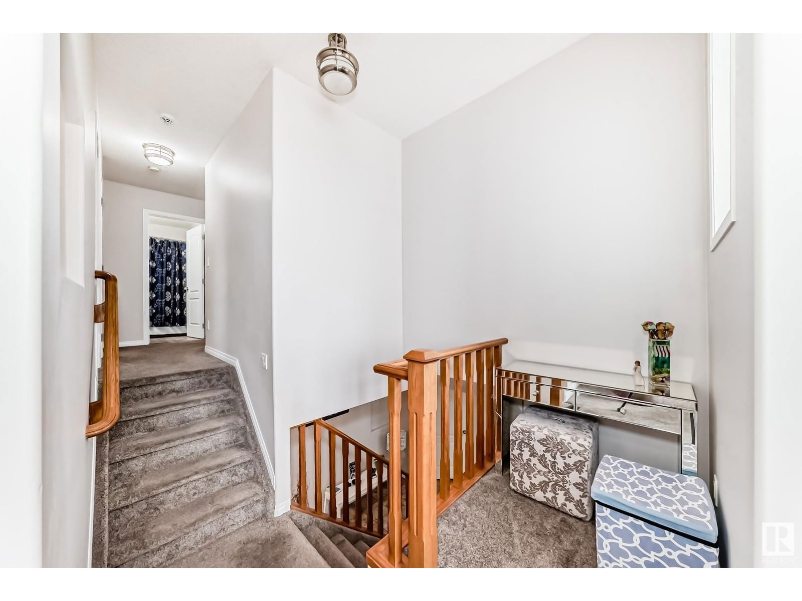 657 Silver Berry Rd Edmonton, Alberta