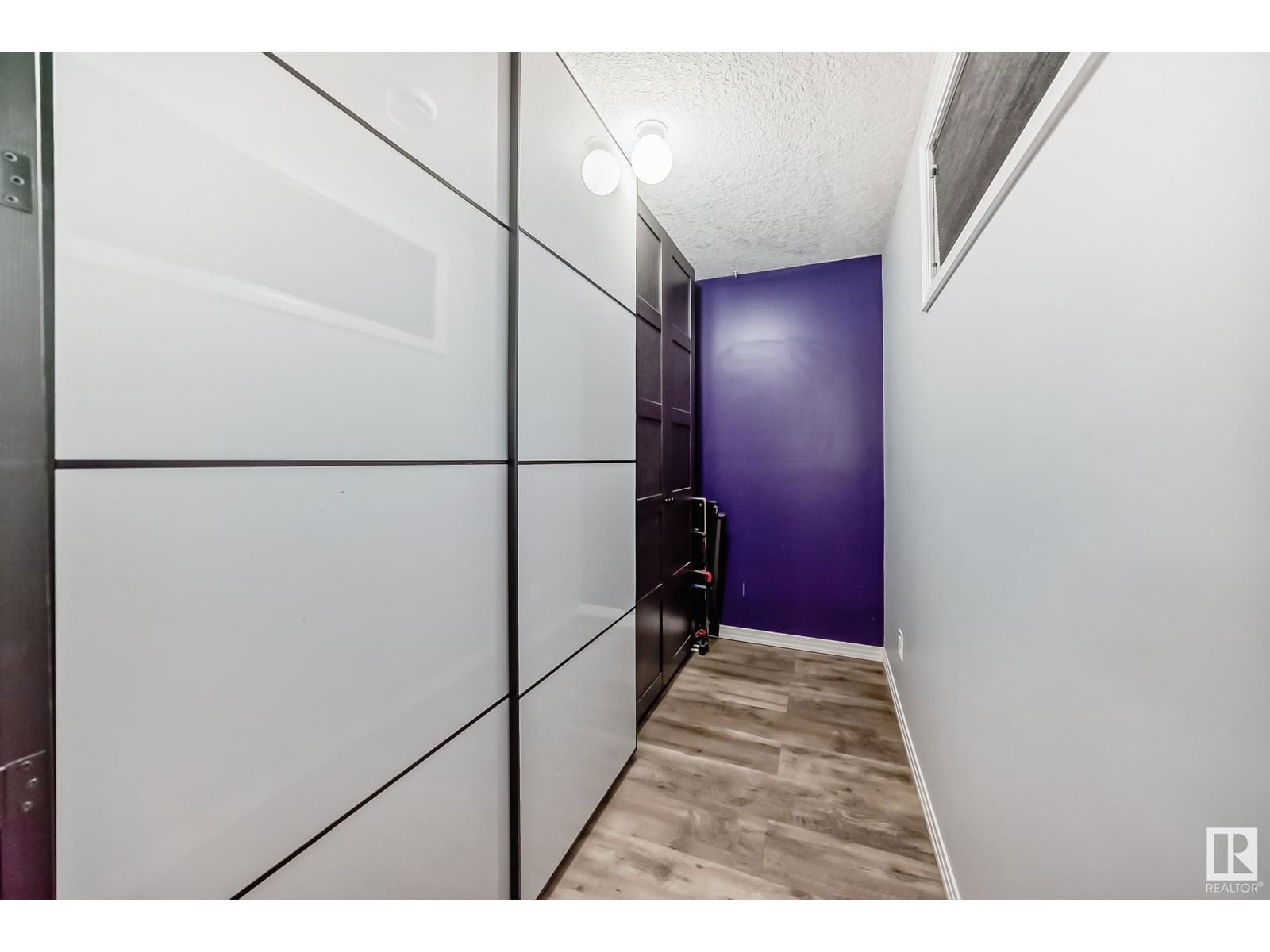 657 Silver Berry Rd Edmonton, Alberta