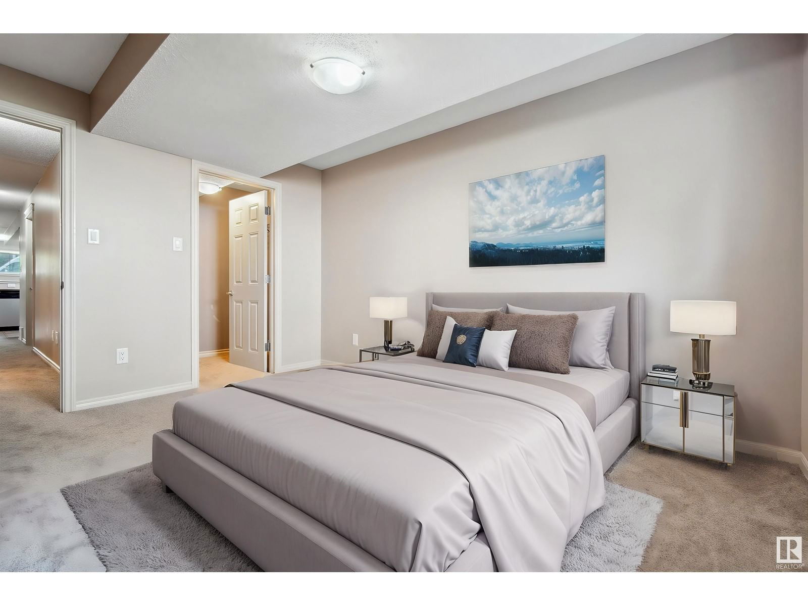 1560 35 Av Edmonton, Alberta