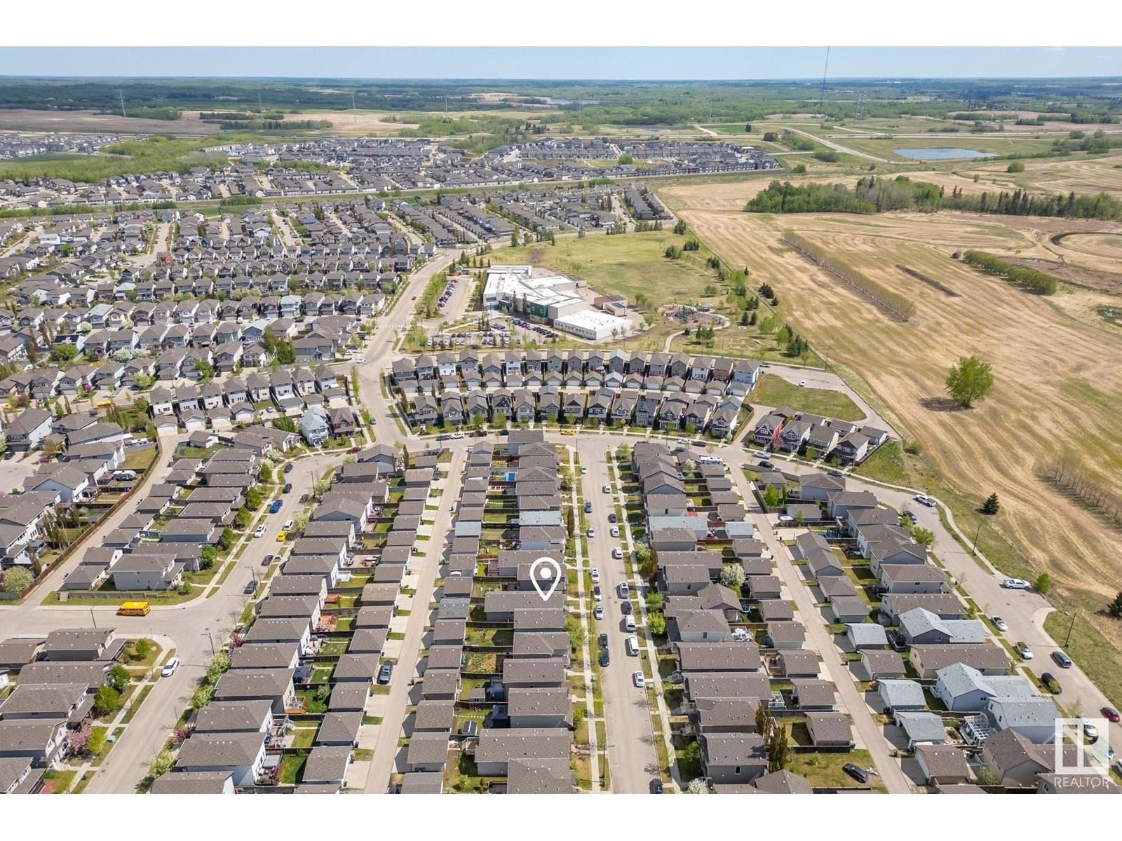 1560 35 Av Edmonton, Alberta