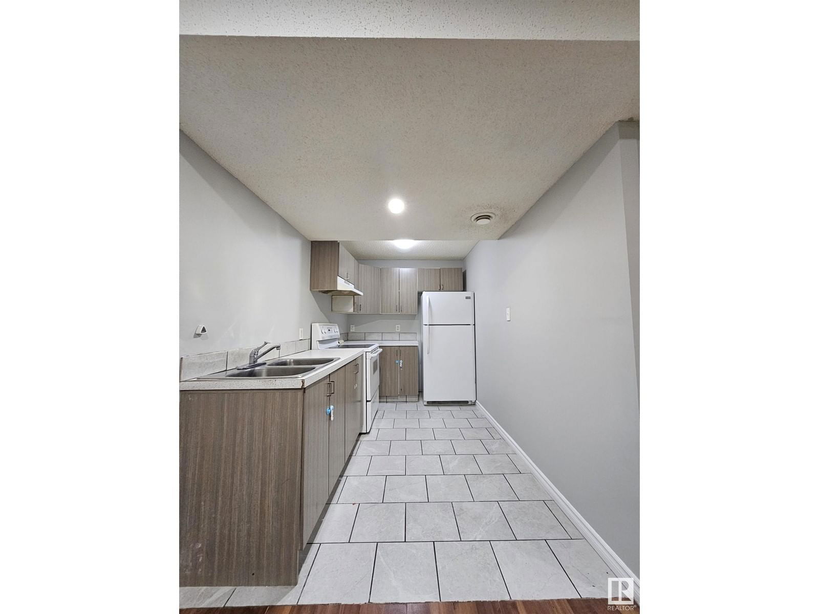 3204 29 Av Edmonton, Alberta