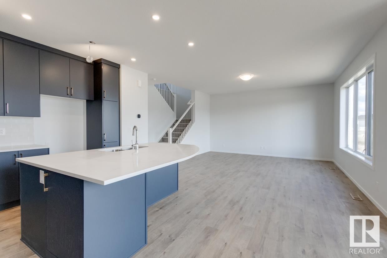2040 209 ST Image 12