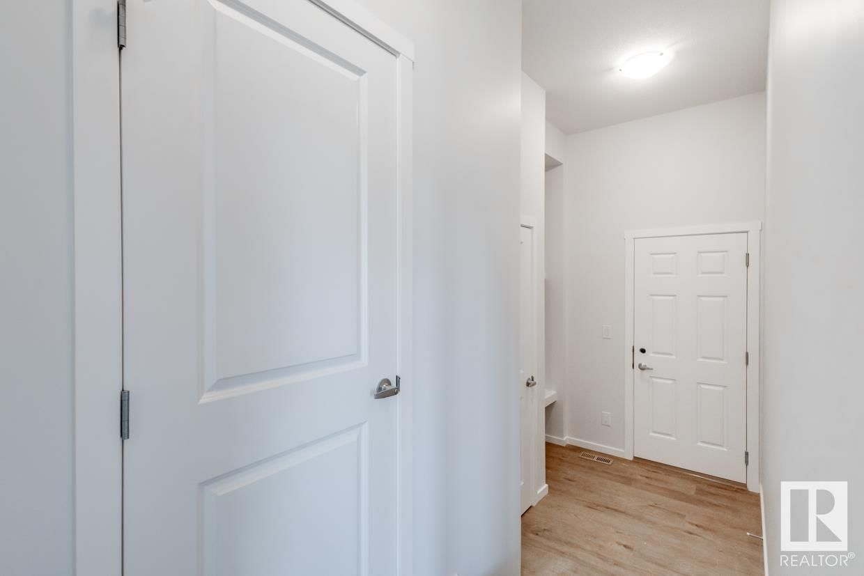 2040 209 ST Image 16