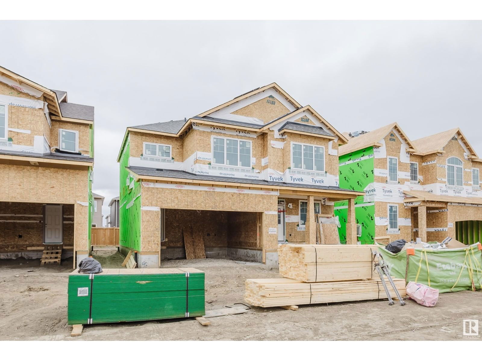 2040 209 ST Image 40