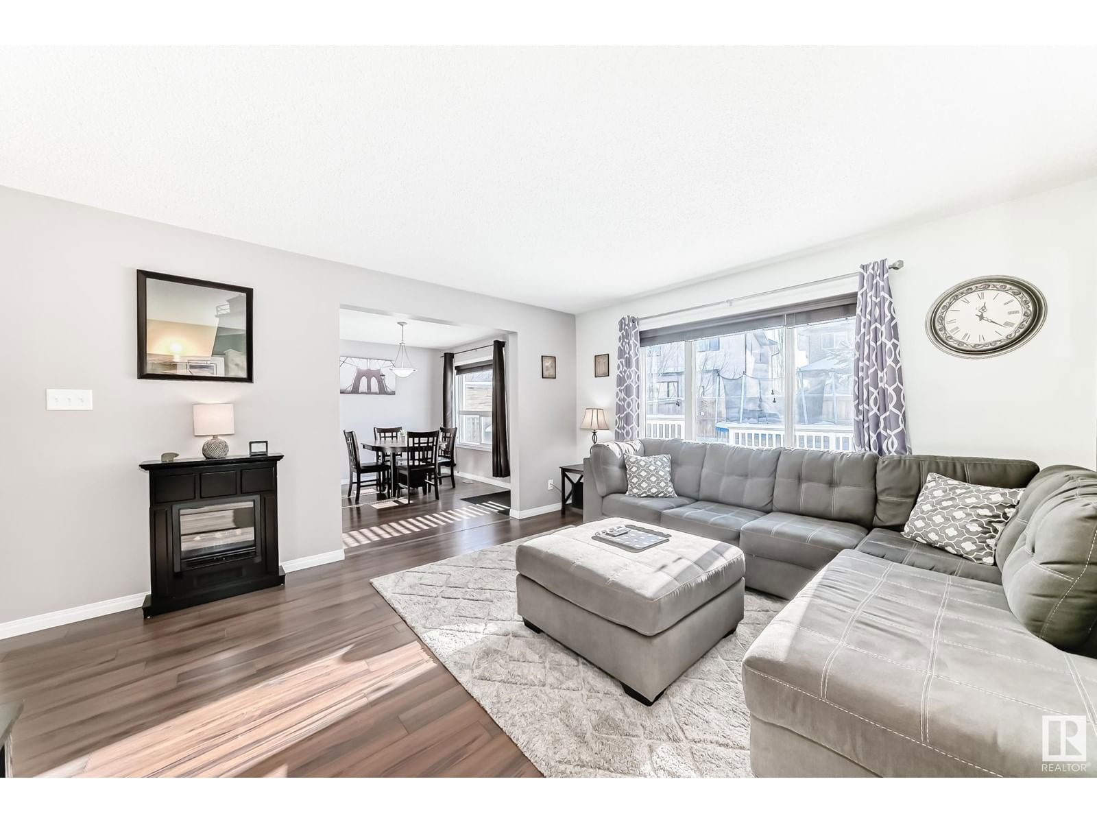 15 SPRINGDALE Image 12