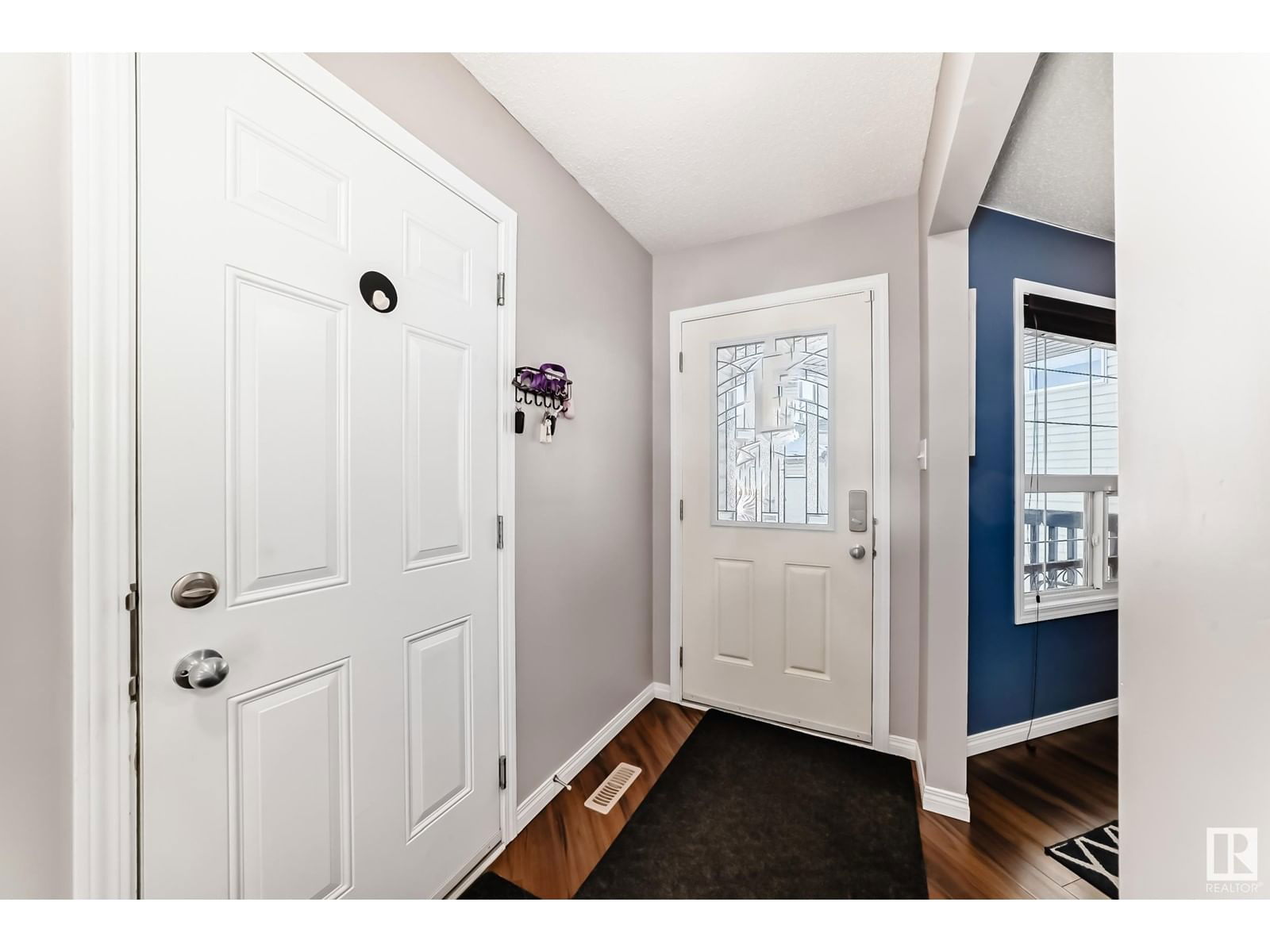 15 SPRINGDALE Image 13
