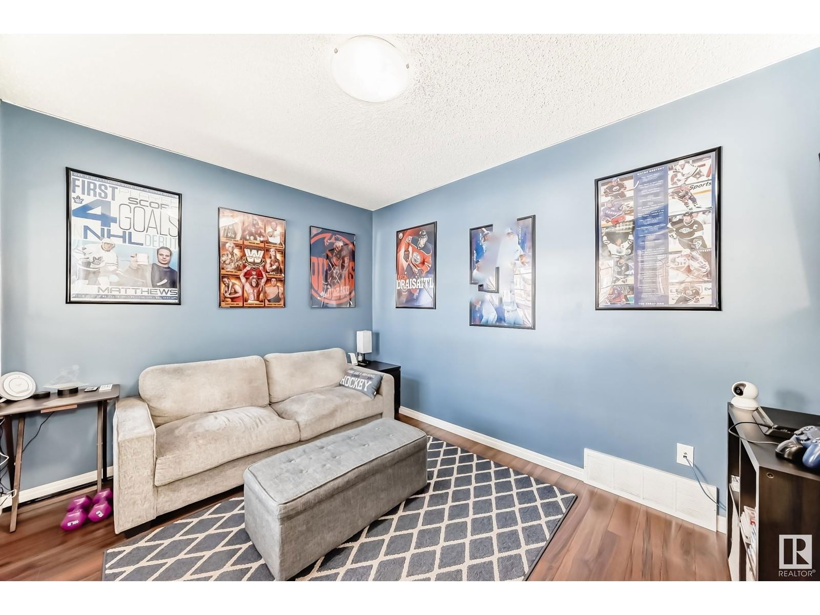15 SPRINGDALE Image 19